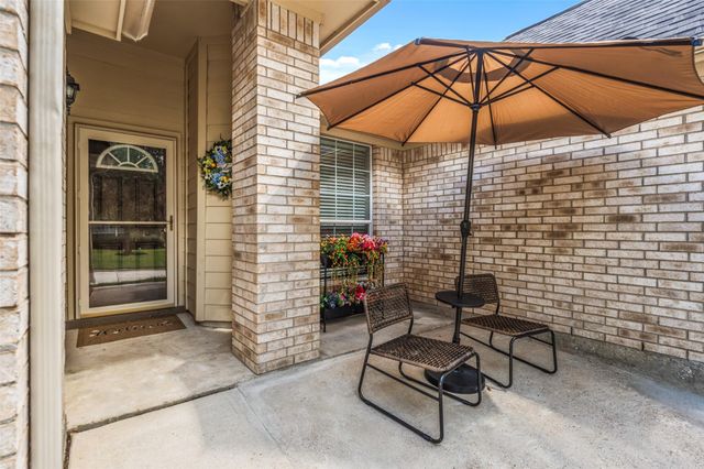 30627 N Sulphur Creek Drive, Magnolia, TX 77355