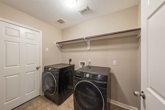 30627 N Sulphur Creek Drive, Magnolia, TX 77355