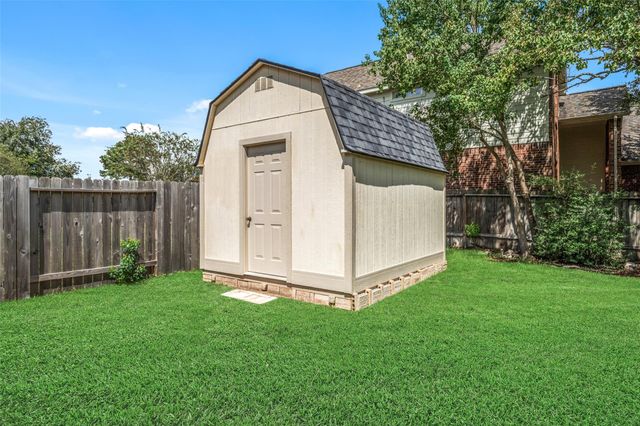 30627 N Sulphur Creek Drive, Magnolia, TX 77355