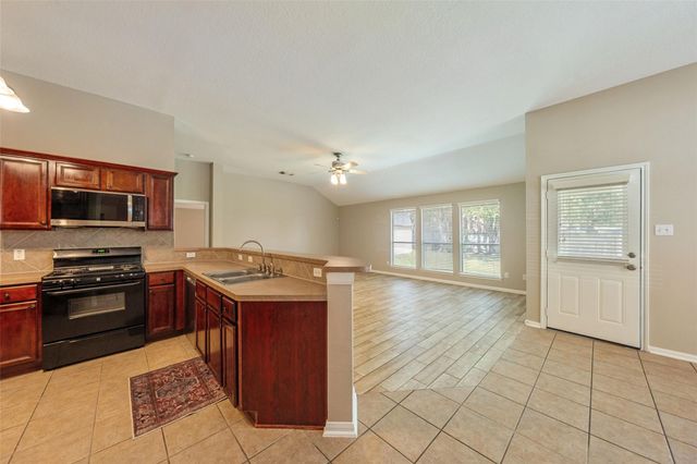 30627 N Sulphur Creek Drive, Magnolia, TX 77355