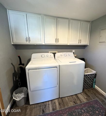 1203 4th Street Street, Monett, MO 65708