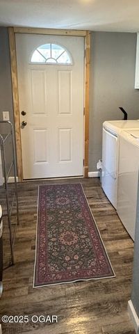 1203 4th Street Street, Monett, MO 65708