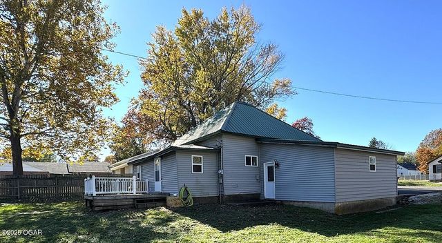 1203 4th Street Street, Monett, MO 65708