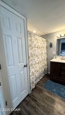 1203 4th Street Street, Monett, MO 65708