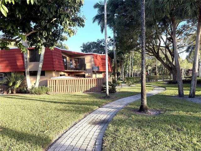 8171 Severn Drive D, Boca Raton, FL 33433