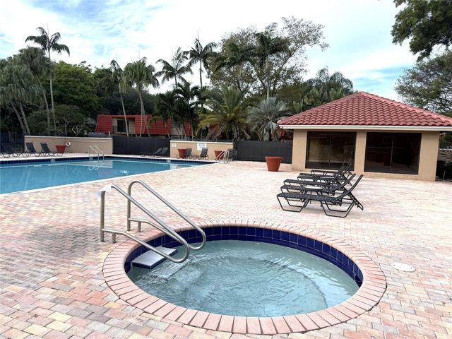 8171 Severn Drive D, Boca Raton, FL 33433