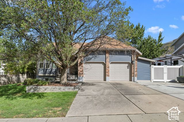 77 E GLOVERS LN, Farmington, UT 84025