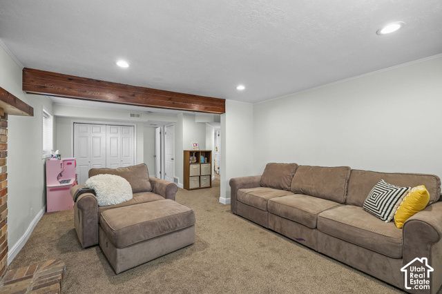 77 E GLOVERS LN, Farmington, UT 84025