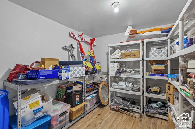 77 E GLOVERS LN, Farmington, UT 84025