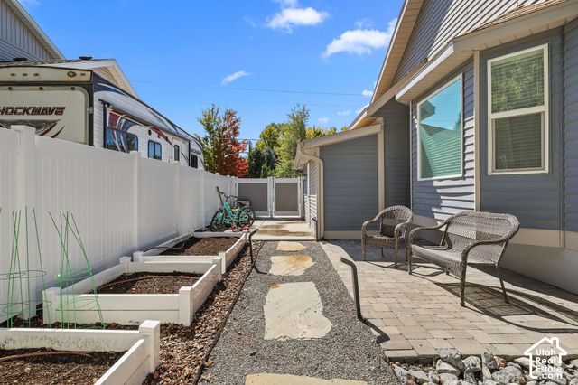 77 E GLOVERS LN, Farmington, UT 84025