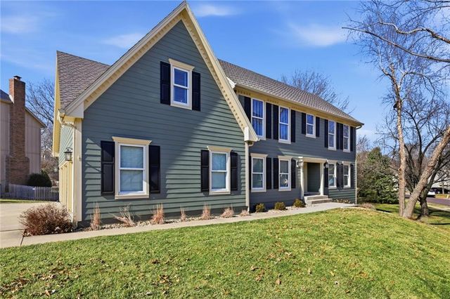 12526 Walmer Street, Overland Park, KS 66209