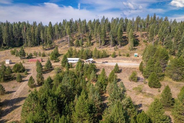 3692 Spring Valley Rd, Newport, WA 99156