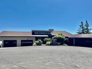 2384 Linda Vista Drive, Klamath Falls, OR 97601