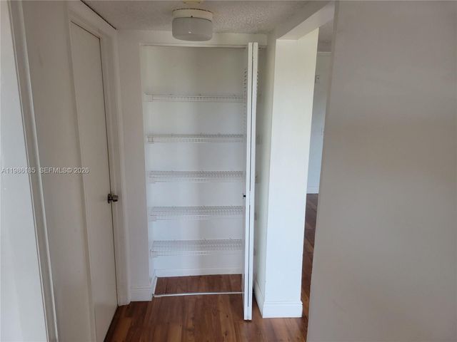 8260 SW 210th St 319, Cutler Bay, FL 33189