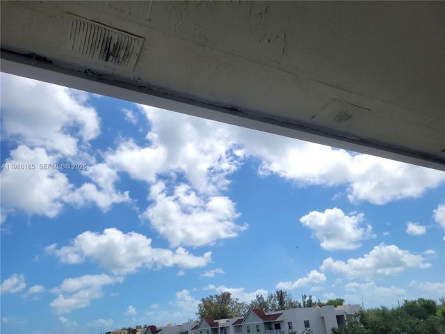 8260 SW 210th St 319, Cutler Bay, FL 33189