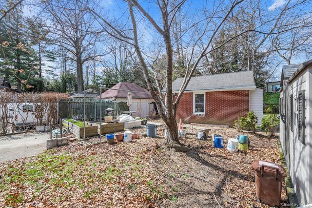 84-16 Charlecote Ridge, Jamaica Estates, NY 11432