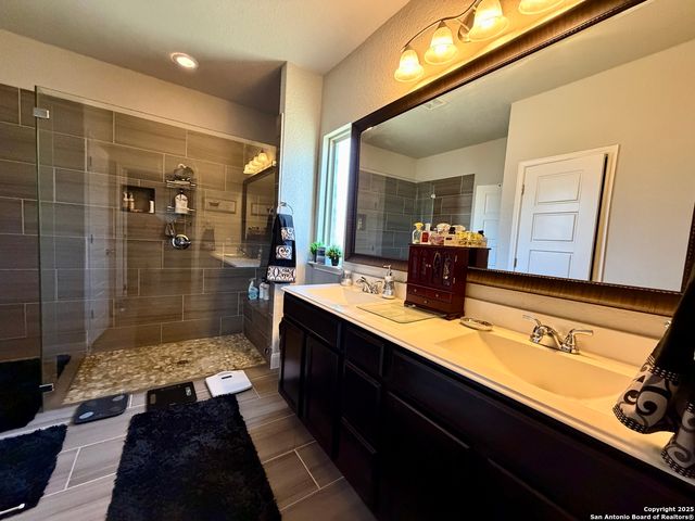 13211 Highland Woods, San Antonio, TX 78254