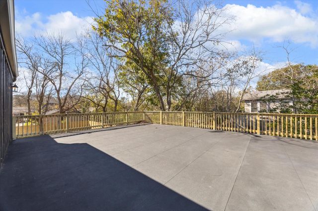 212 N Forrest Avenue, La Porte, TX 77571