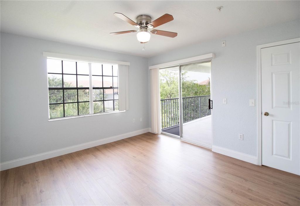 Image 15 of property listing at 14036 FAIRWAY ISLAND DRIVE UNIT 1535, Orlando, FL 32837