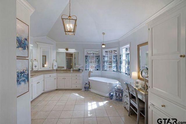 3200 Dinah Ln, Tyler, TX 75701