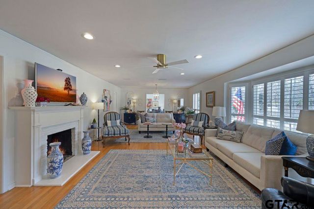 3200 Dinah Ln, Tyler, TX 75701