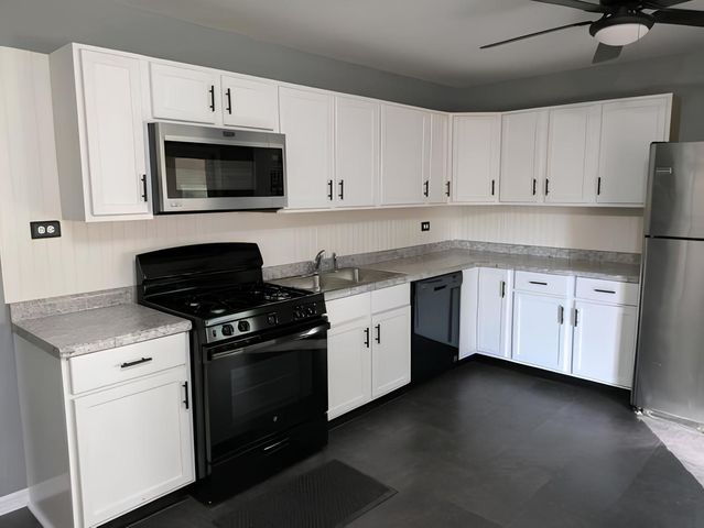 9407 Elm Avenue, Mokena, IL 60448