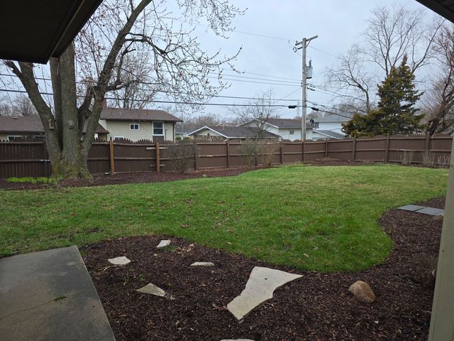 9407 Elm Avenue, Mokena, IL 60448