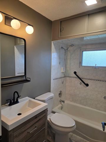 9407 Elm Avenue, Mokena, IL 60448