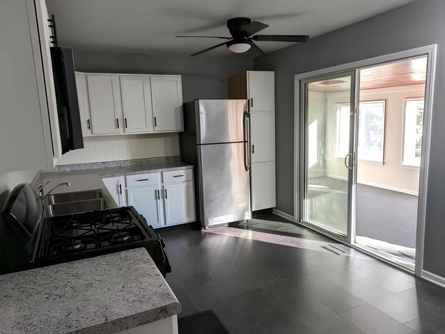9407 Elm Avenue, Mokena, IL 60448