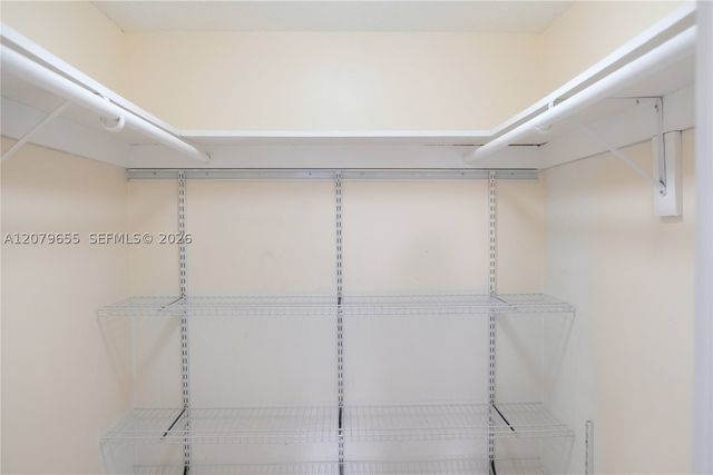 9962 SW 88th St 722-7, Miami, FL 33176
