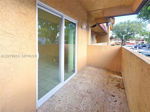 9962 SW 88th St 722-7, Miami, FL 33176