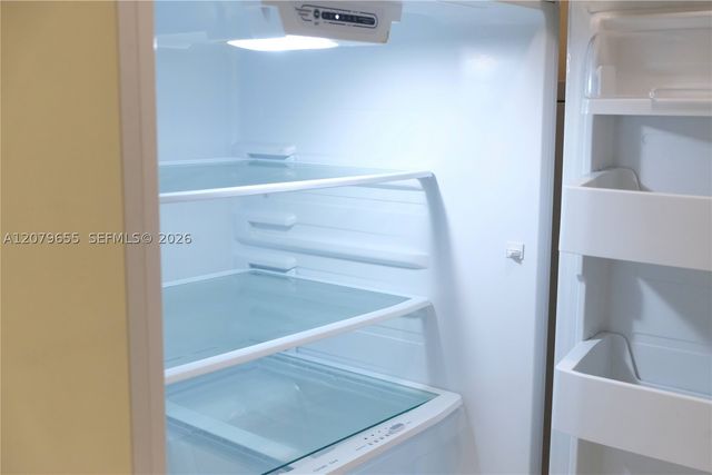9962 SW 88th St 722-7, Miami, FL 33176