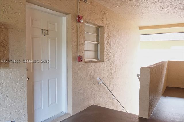 9962 SW 88th St 722-7, Miami, FL 33176