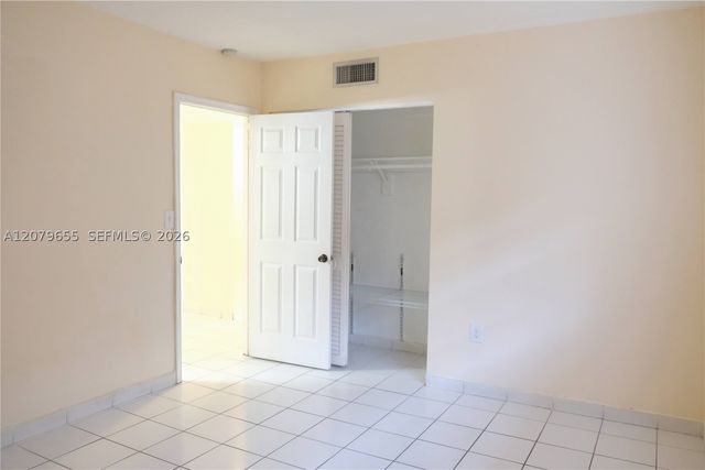 9962 SW 88th St 722-7, Miami, FL 33176