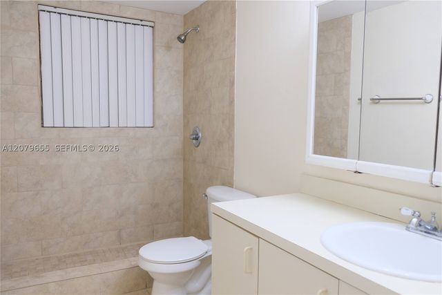 9962 SW 88th St 722-7, Miami, FL 33176
