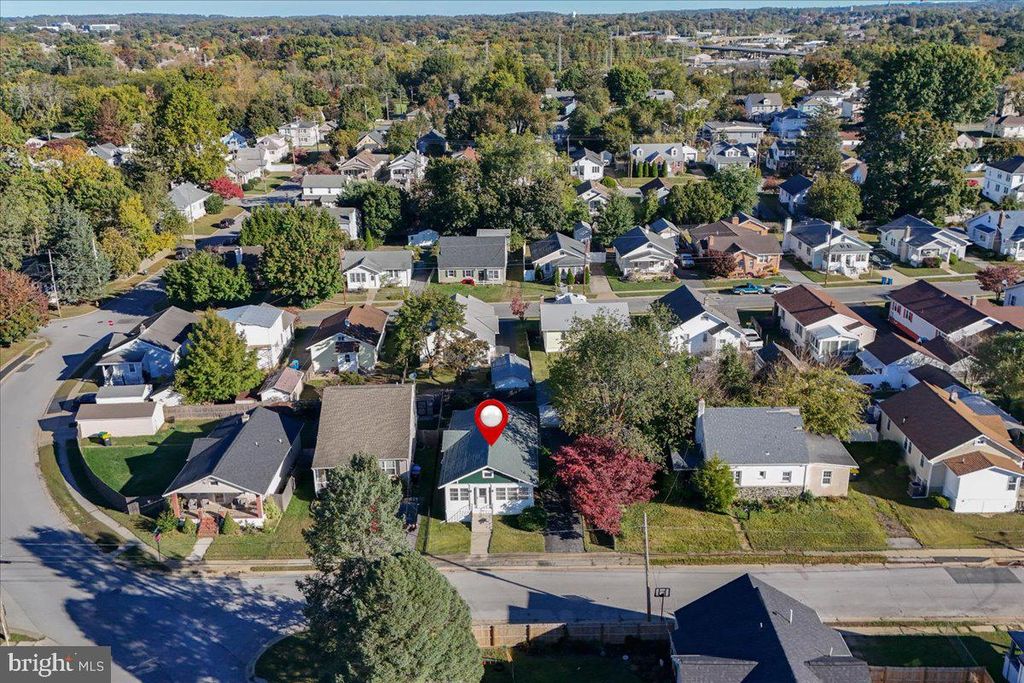 215 MANSION RD, Wilmington, DE 19804