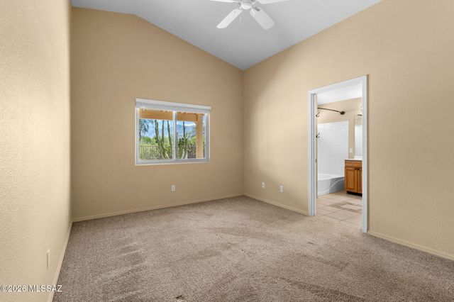 10990 N Double Eagle Court, Oro Valley, AZ 85737