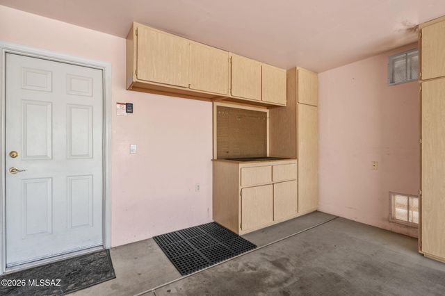 10990 N Double Eagle Court, Oro Valley, AZ 85737