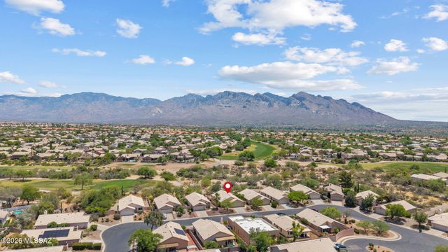 10990 N Double Eagle Court, Oro Valley, AZ 85737