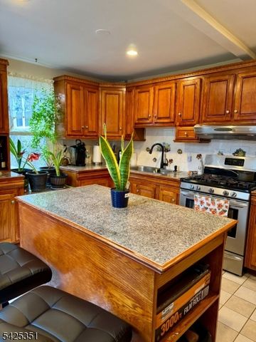 187 Redmond St, New Brunswick City, NJ 08901
