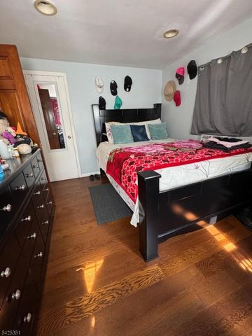 187 Redmond St, New Brunswick City, NJ 08901