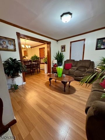 187 Redmond St, New Brunswick City, NJ 08901