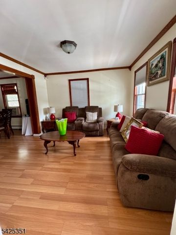 187 Redmond St, New Brunswick City, NJ 08901