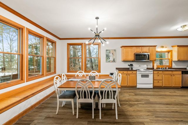 4299 Lake Drive, Clinton, AR 72031