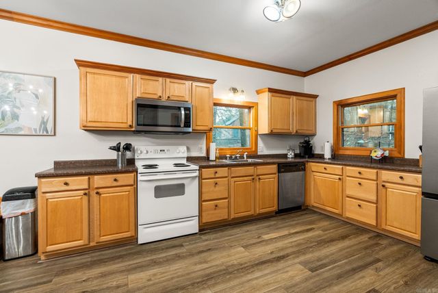 4299 Lake Drive, Clinton, AR 72031