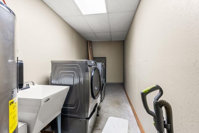 4299 Lake Drive, Clinton, AR 72031