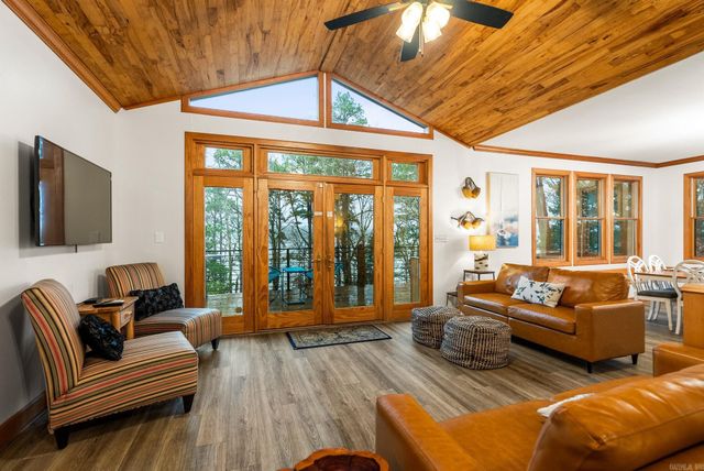 4299 Lake Drive, Clinton, AR 72031