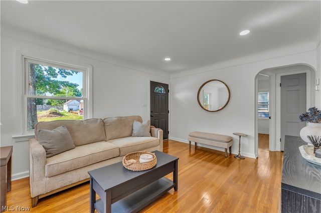 12208 Kensington Avenue, Cleveland, OH 44111