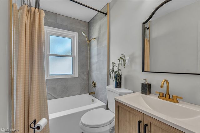 12208 Kensington Avenue, Cleveland, OH 44111