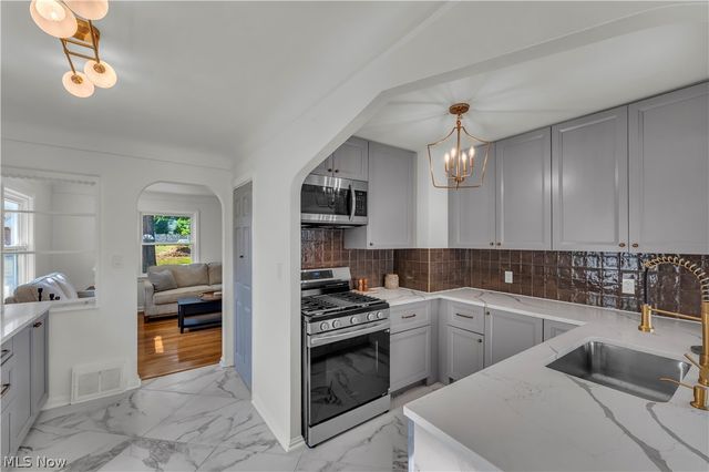 12208 Kensington Avenue, Cleveland, OH 44111